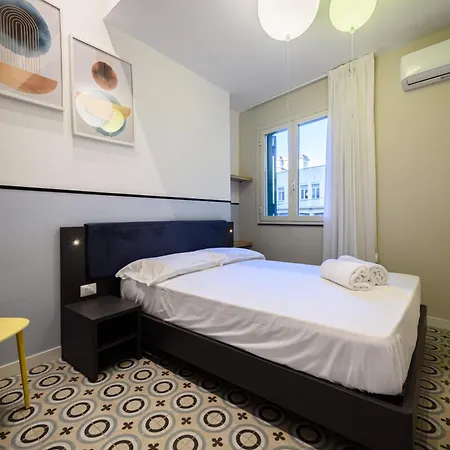 Maria Theresa & Garden Νάπολη