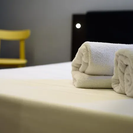 Maria Theresa & Garden * Νάπολη