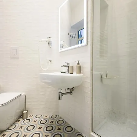 Διαμέρισμα Maria Theresa & Garden *