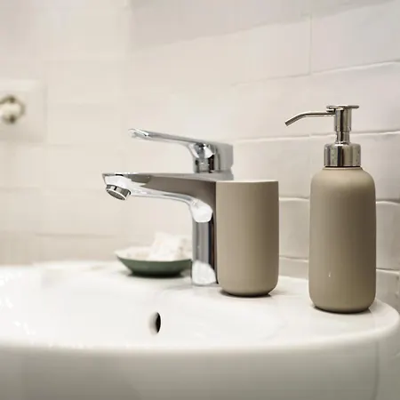 Διαμέρισμα Maria Theresa & Garden Νάπολη